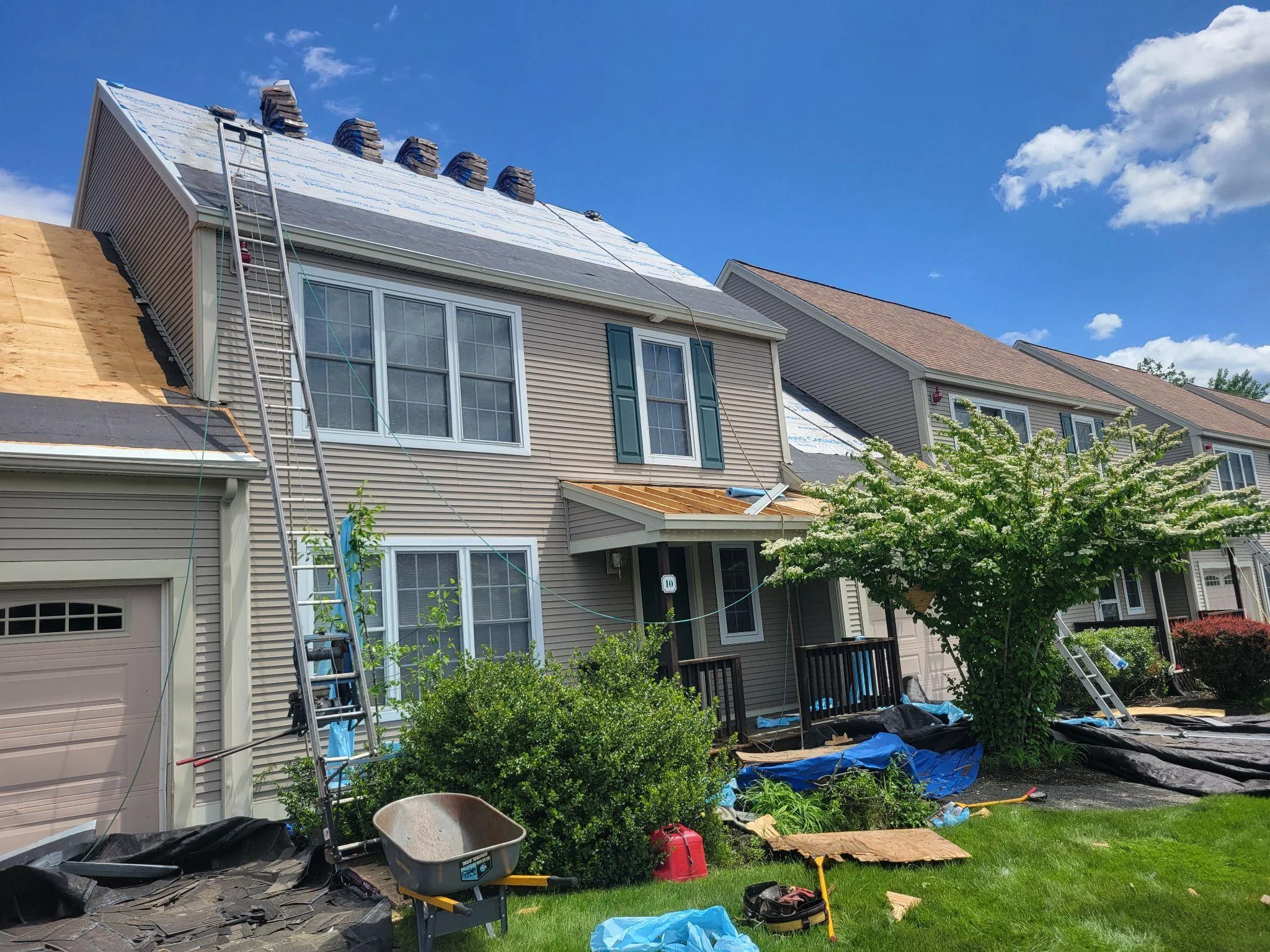 Project photo from Brentwood NH roofing work by Northpoint Roofing